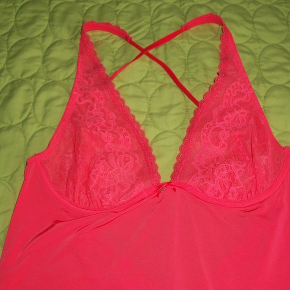 Victoria's Secret Rose Color Nightgown with Lacy - Picture 4 of 16